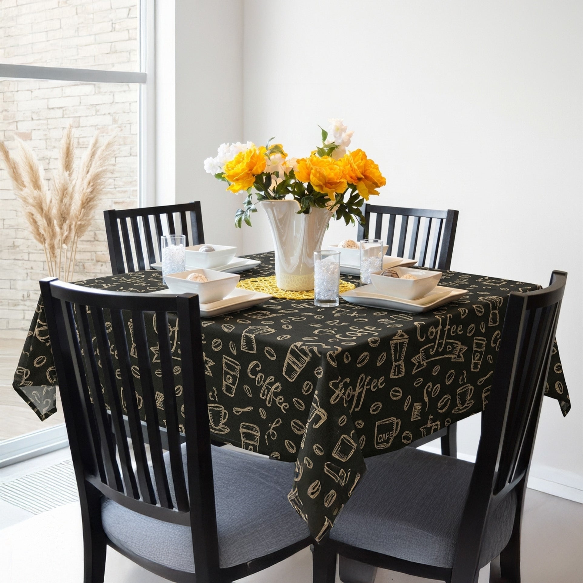 Toalha de Mesa Café Preto 1,50x1,50 Quadrada