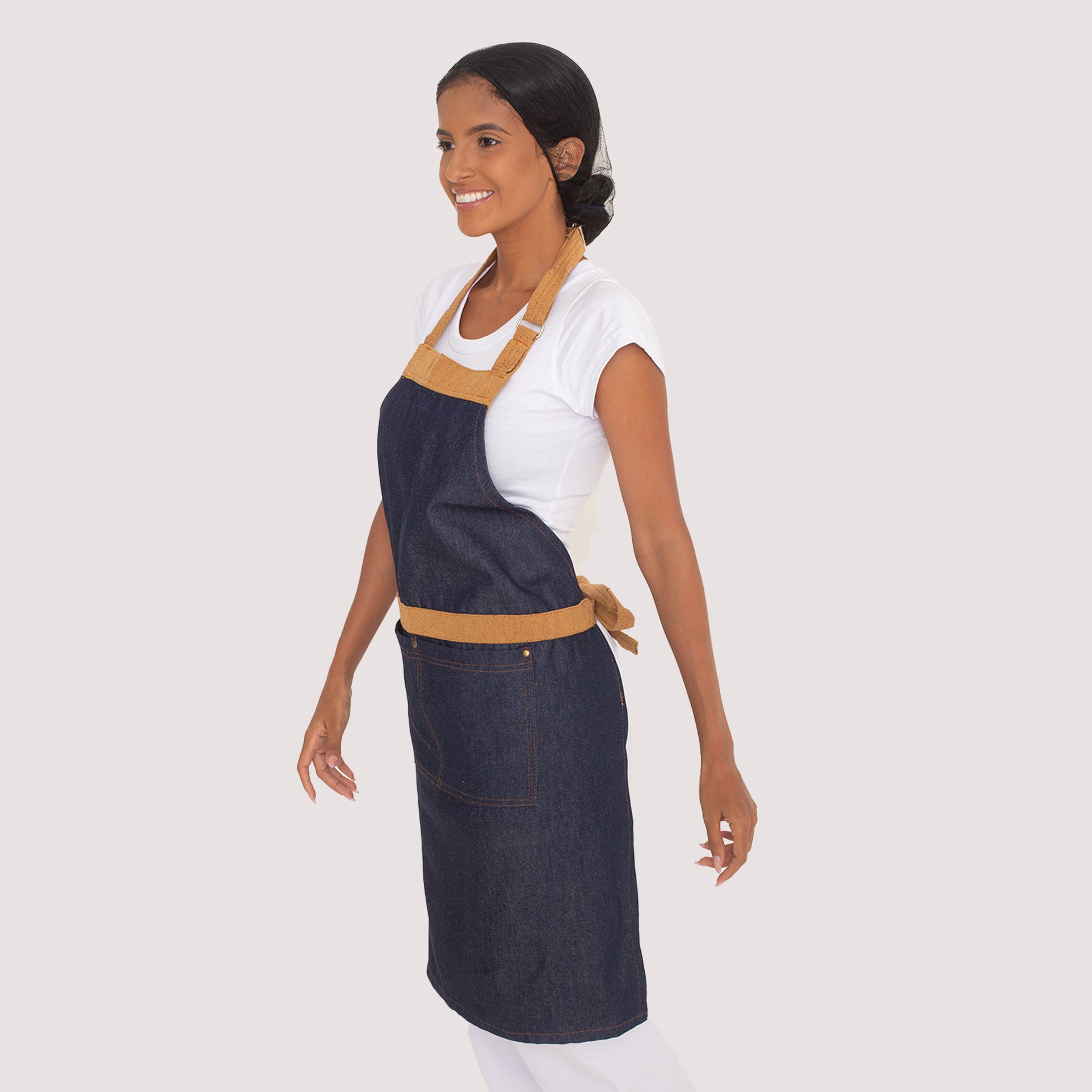Avental Jeans Com Detalhe Lona Mostarda