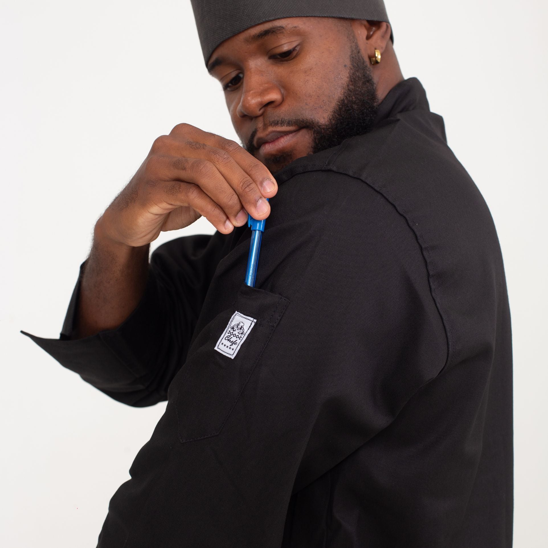 Dólmã Manga Longa Preta Com Botões Pretos