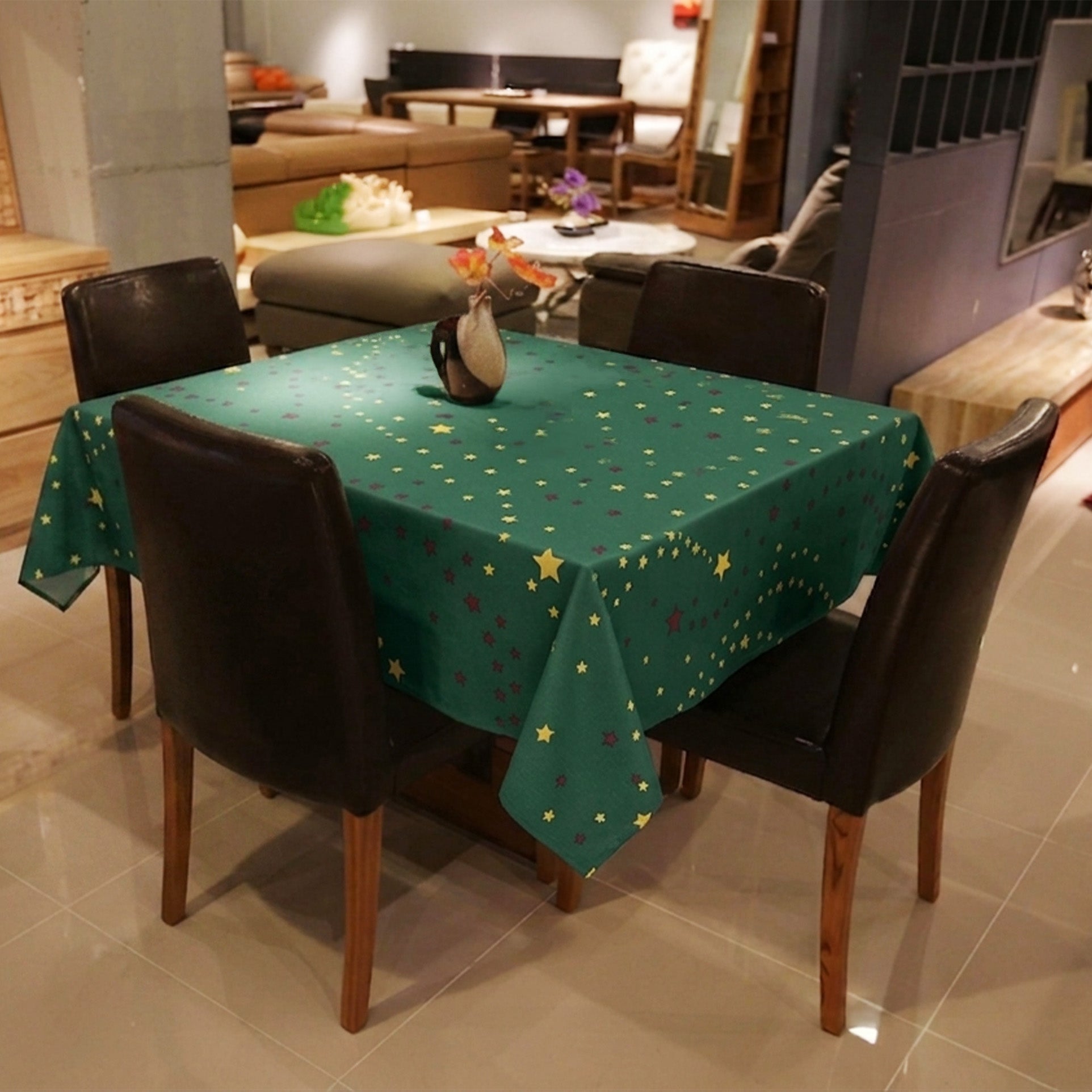 Toalha de Mesa Natalina Verde 1,50x1,50 Quadrada