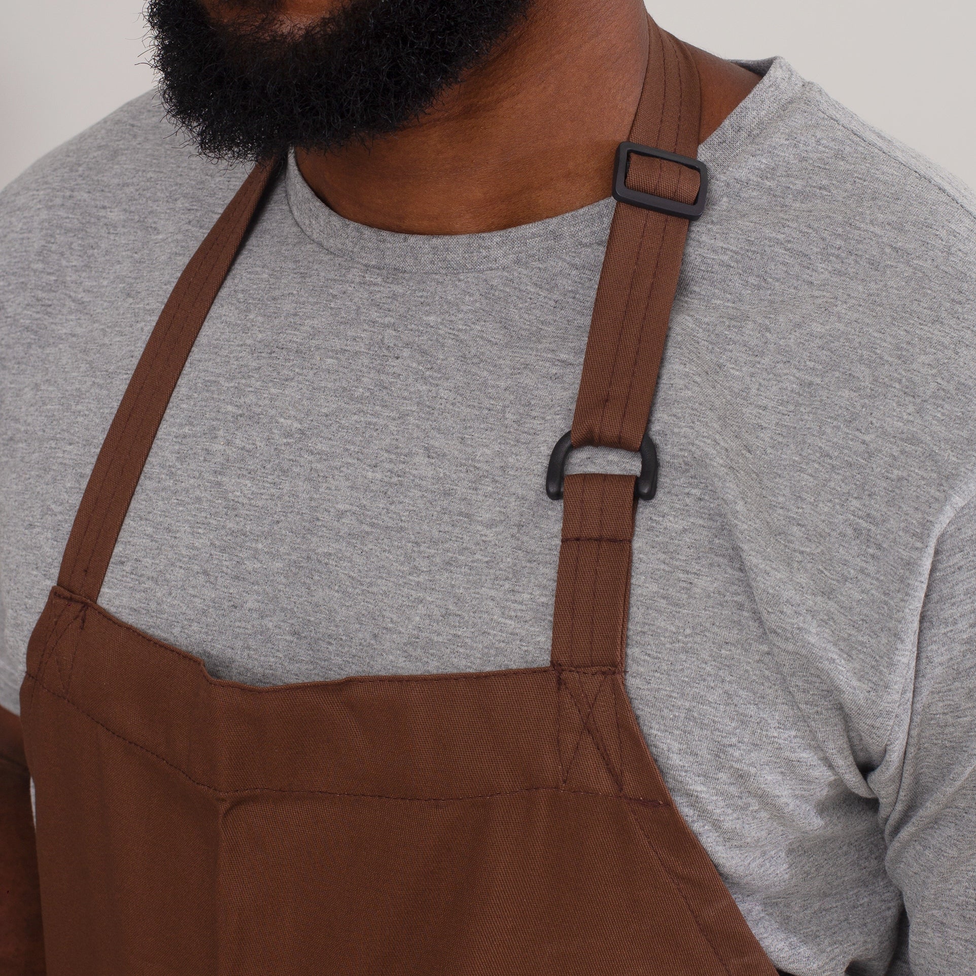 Avental para Garçom Marrom Com Bolso Oxford