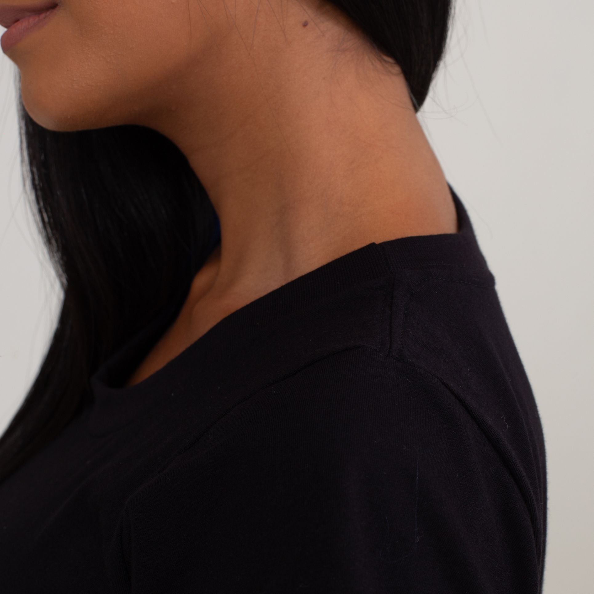 Camisa Preta de Algodão Premium Feminina
