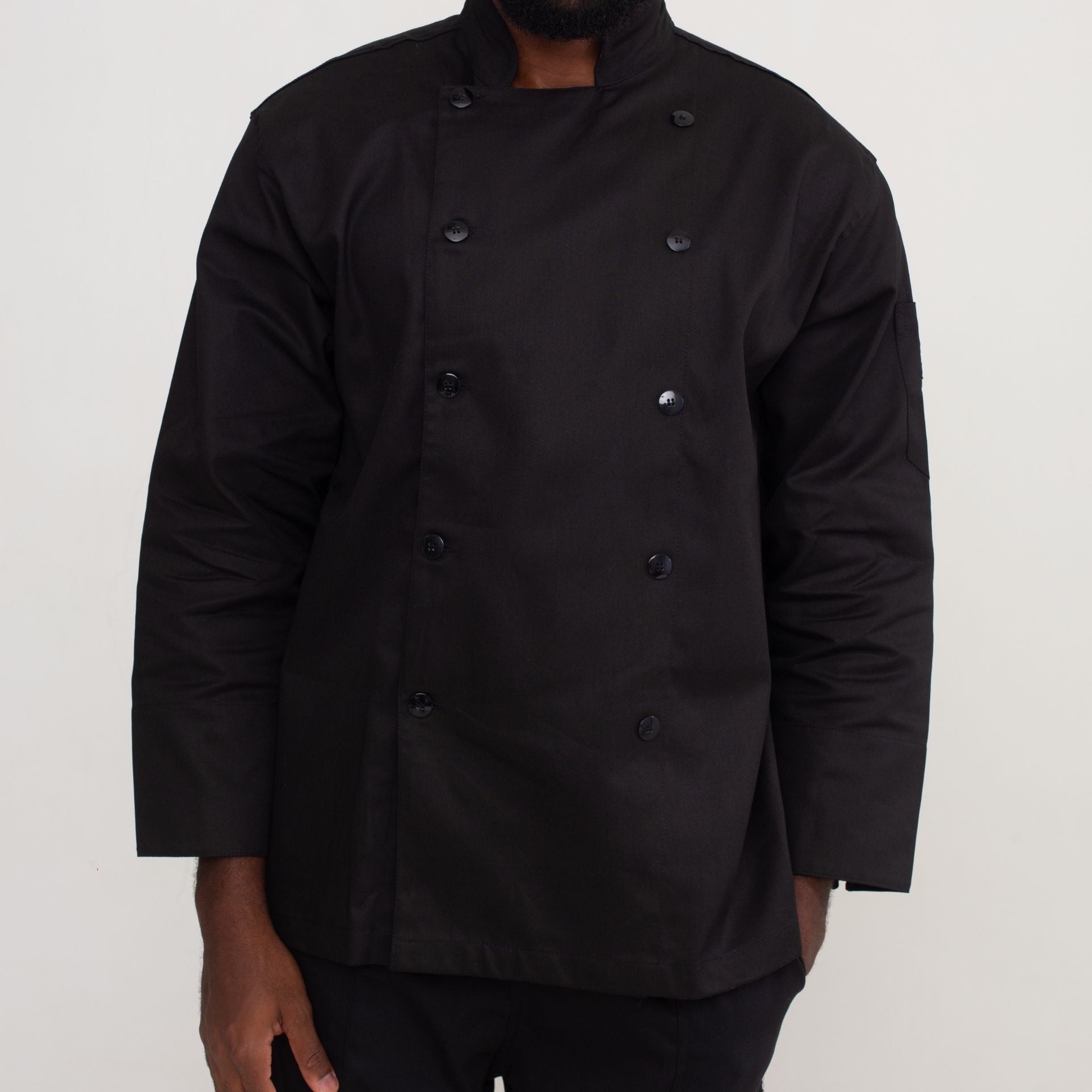 Dólmã Manga Longa Preta Com Botões Pretos