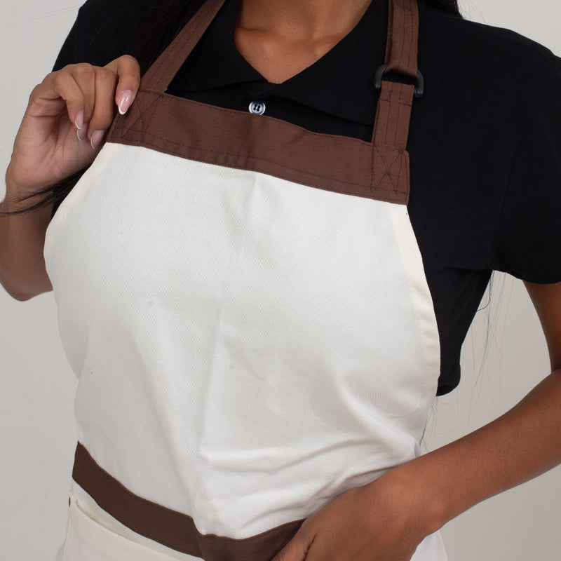Avental Bege com bolso e Detalhe Marrom Brim