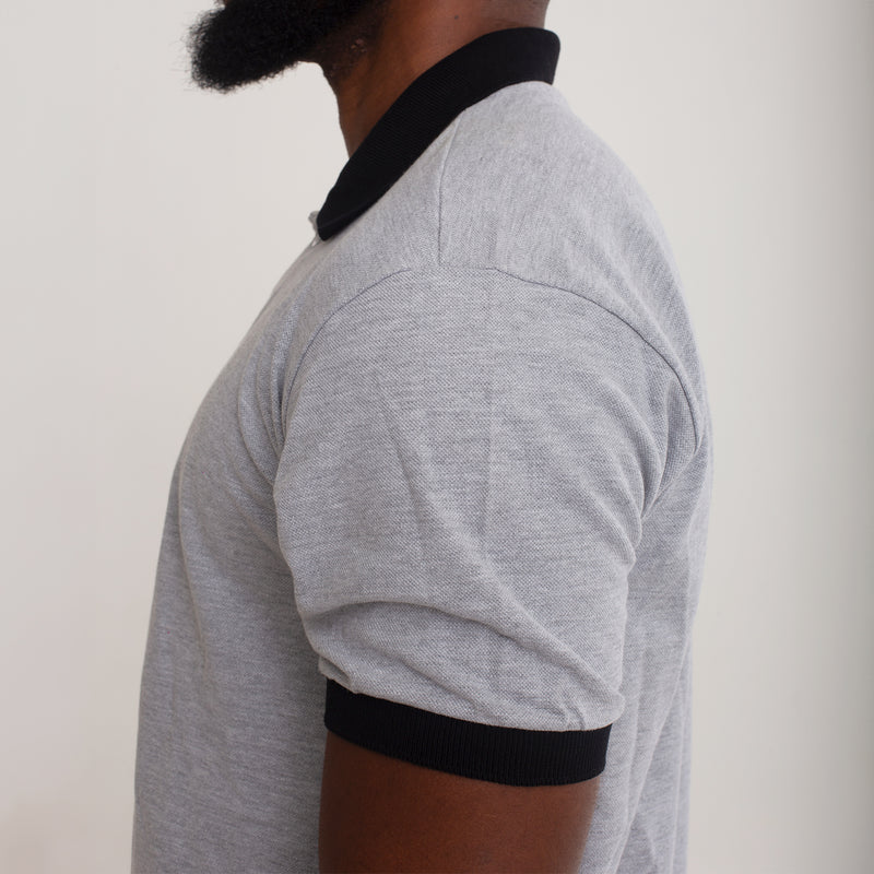 Camisa Polo Piquet Algodão Cinza Com Gola e Punho Preto