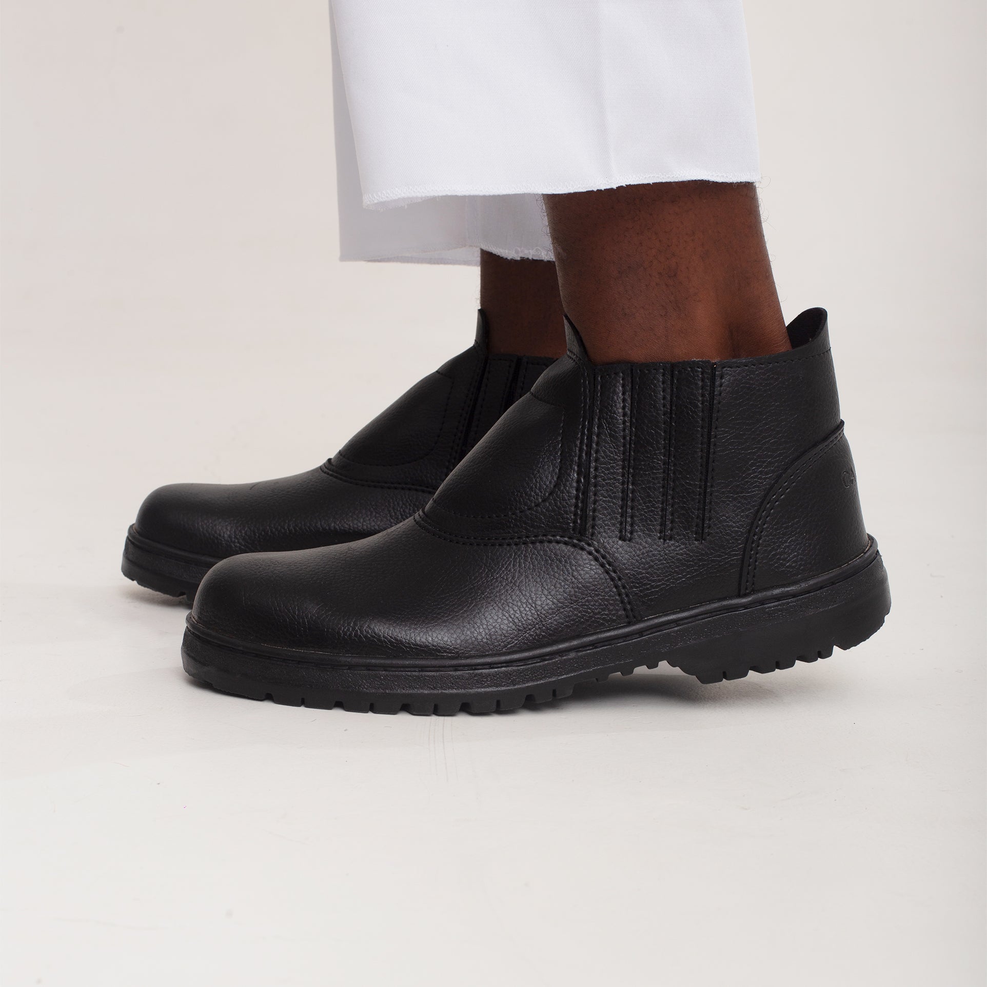 Botina de Segurança Preta Couro com Elástico