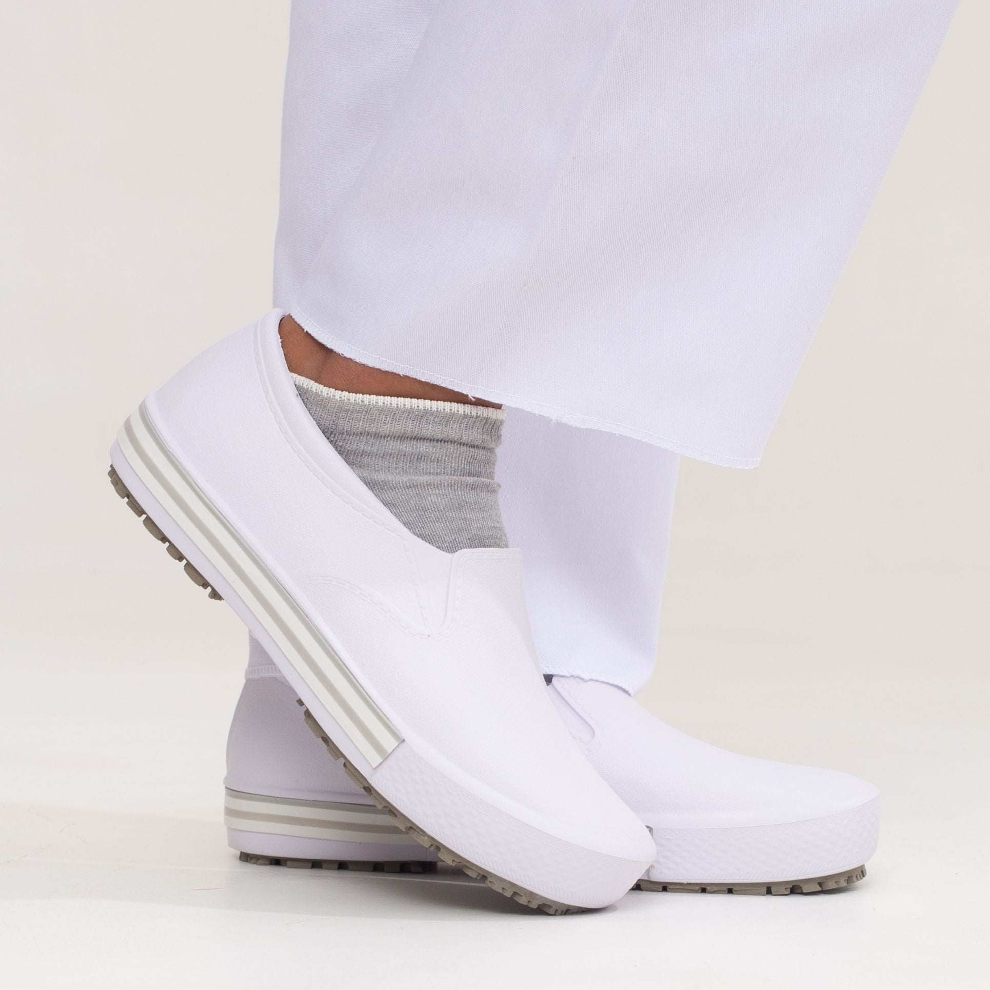 Tênis Antiderrapante Branco